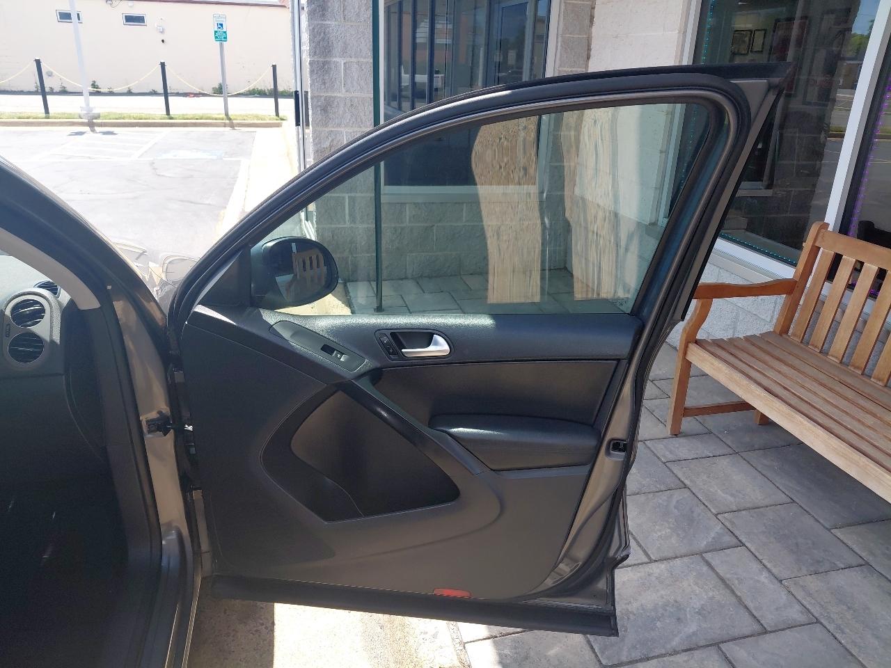 Volkswagen Tiguan 2WD 4dr Auto R-Line 2014