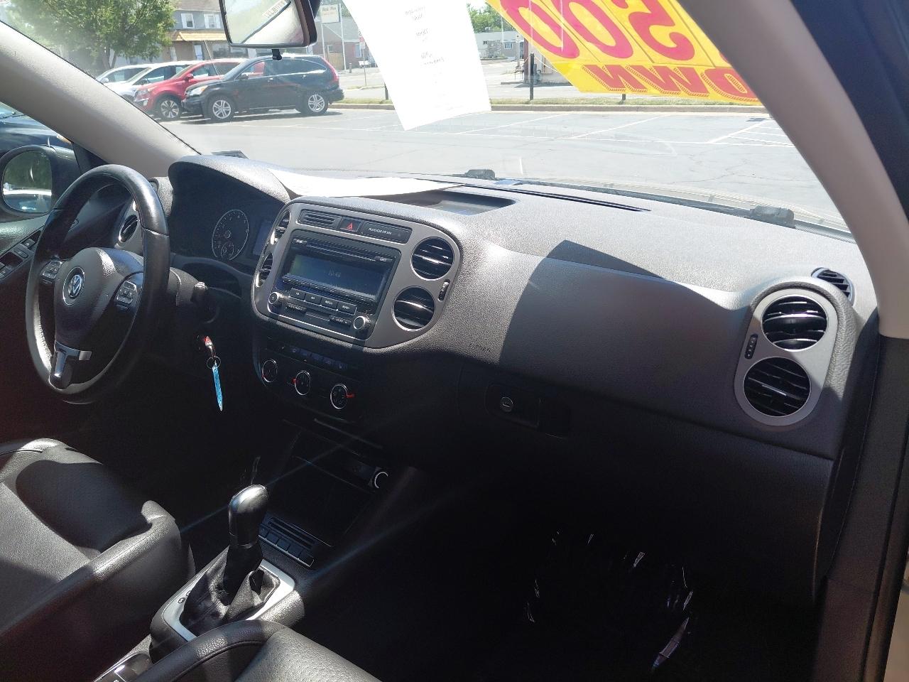 Volkswagen Tiguan 2WD 4dr Auto R-Line 2014