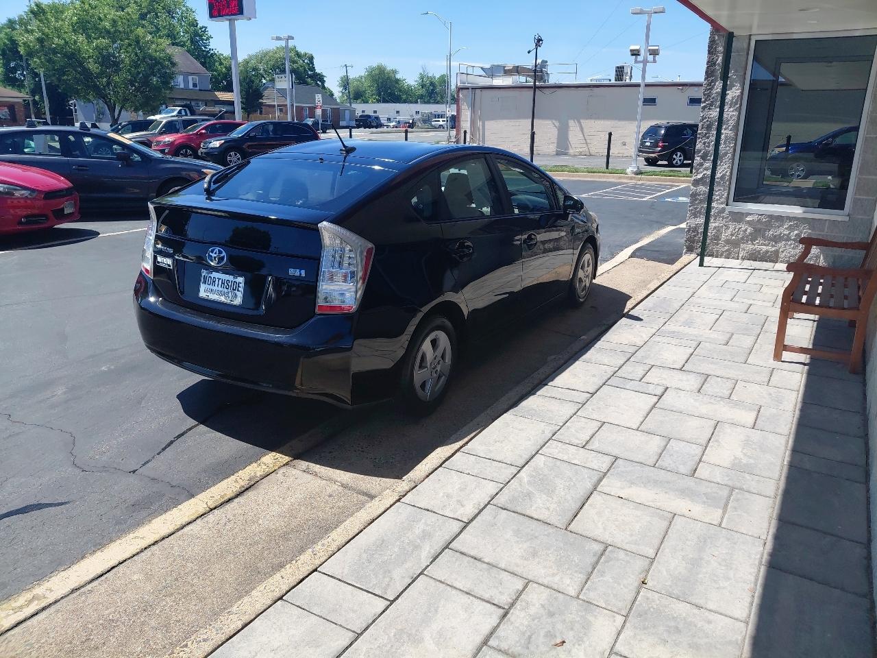 Toyota Prius 5dr HB III (Natl) 2011
