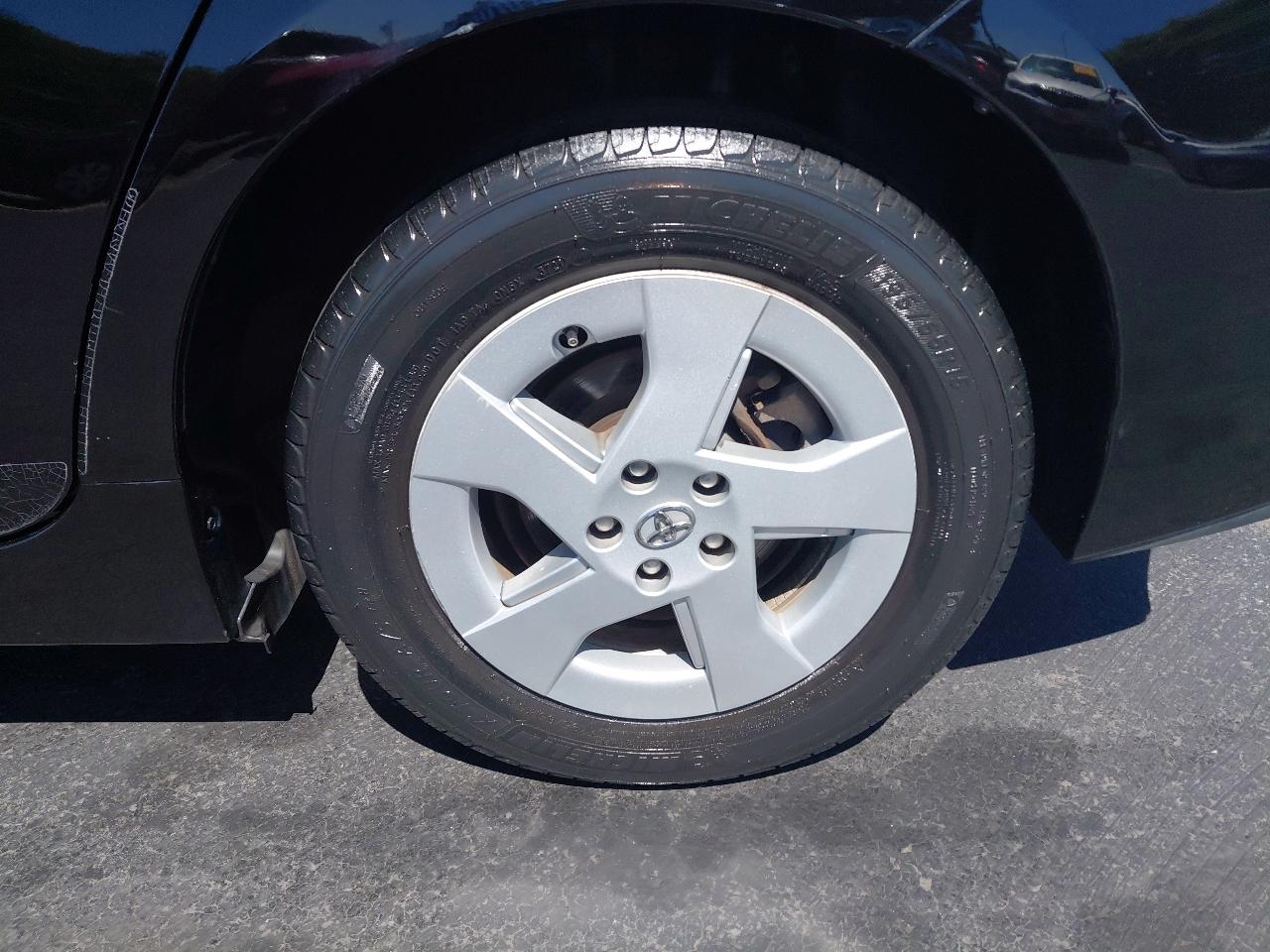 Toyota Prius 5dr HB III (Natl) 2011
