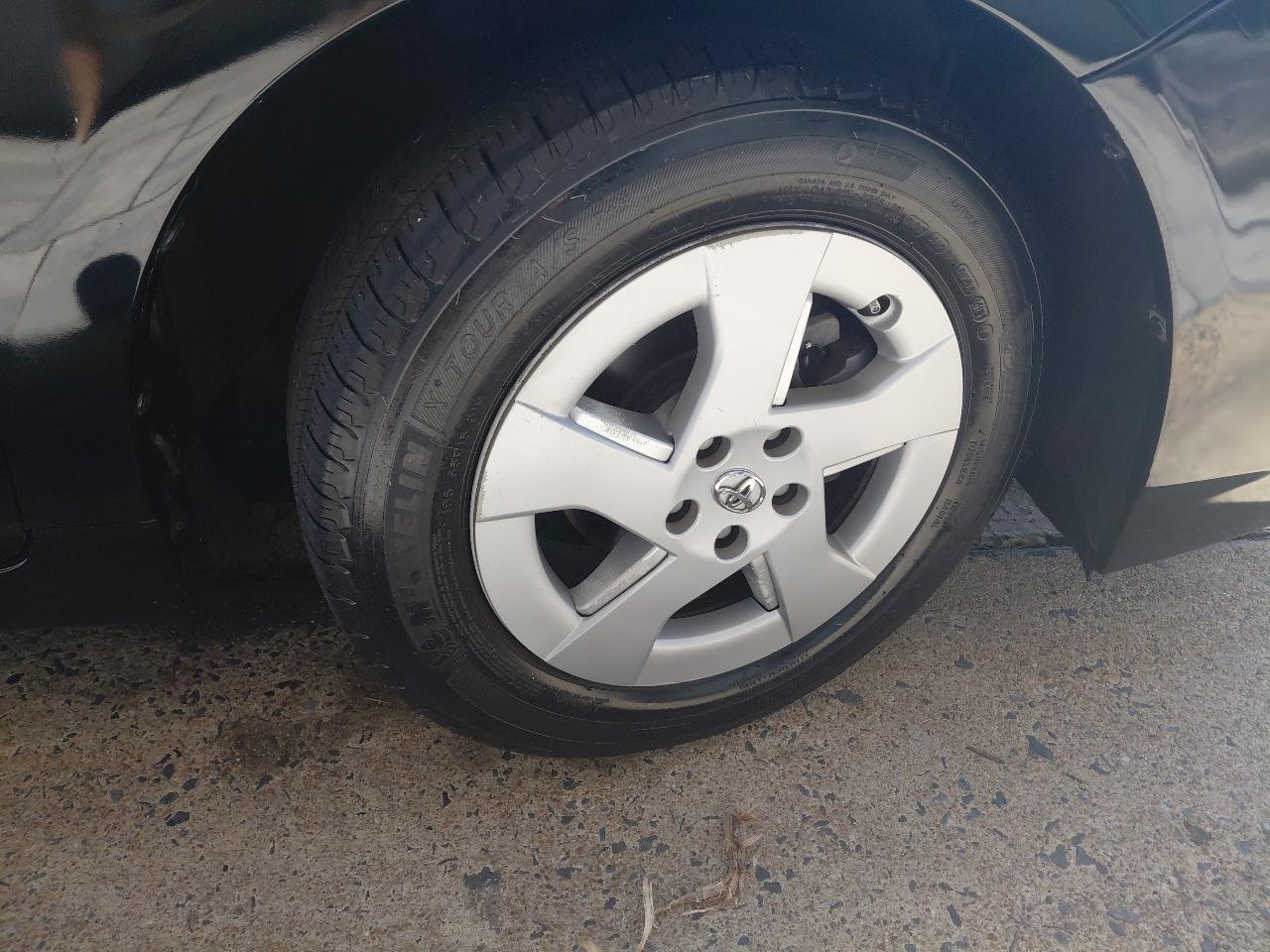 Toyota Prius 5dr HB III (Natl) 2011