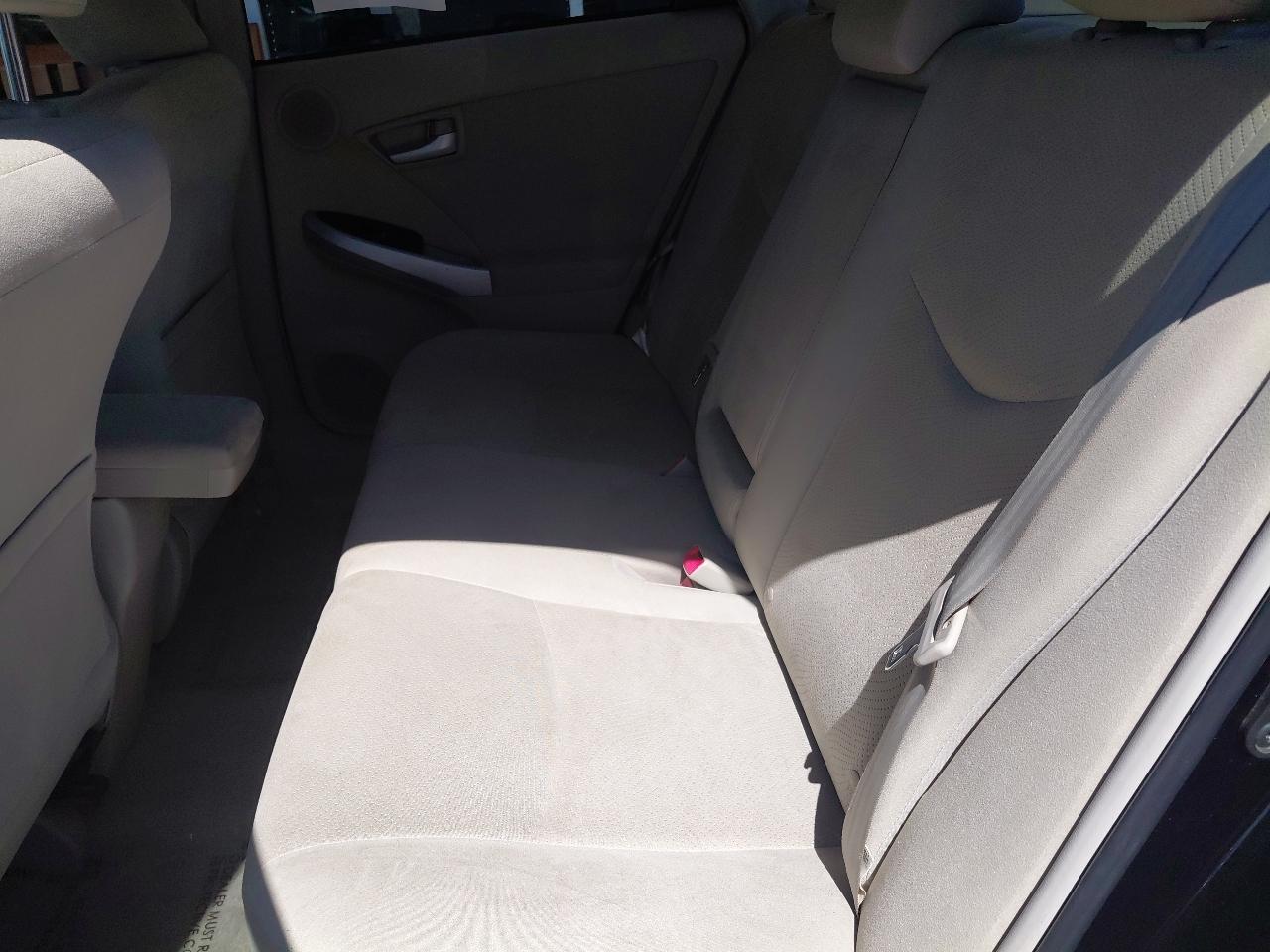 Toyota Prius 5dr HB III (Natl) 2011