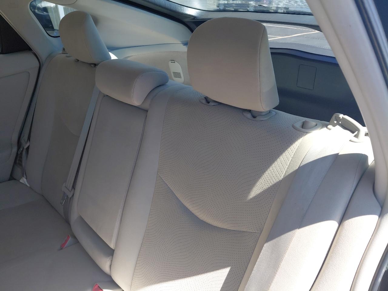 Toyota Prius 5dr HB III (Natl) 2011