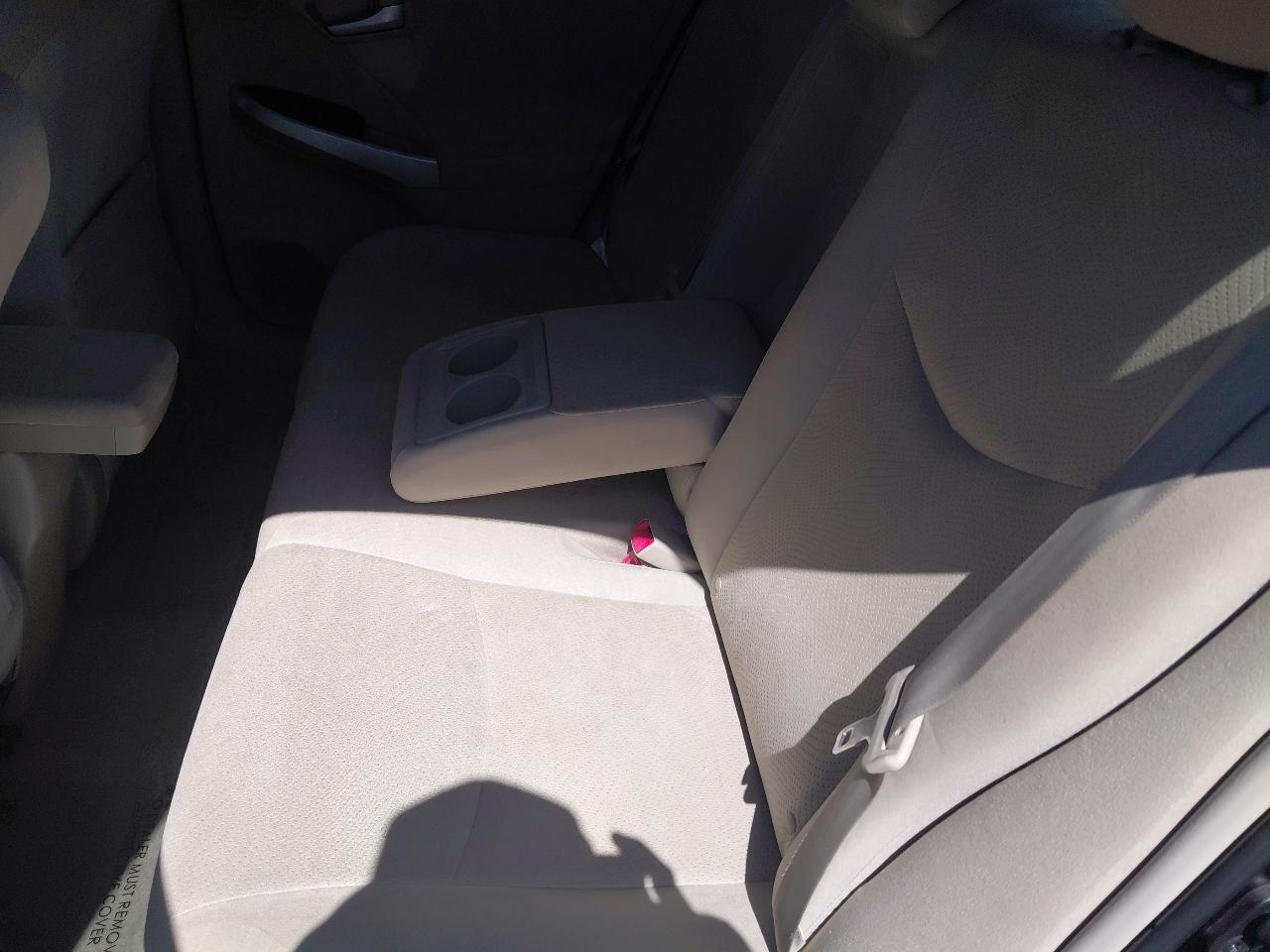 Toyota Prius 5dr HB III (Natl) 2011