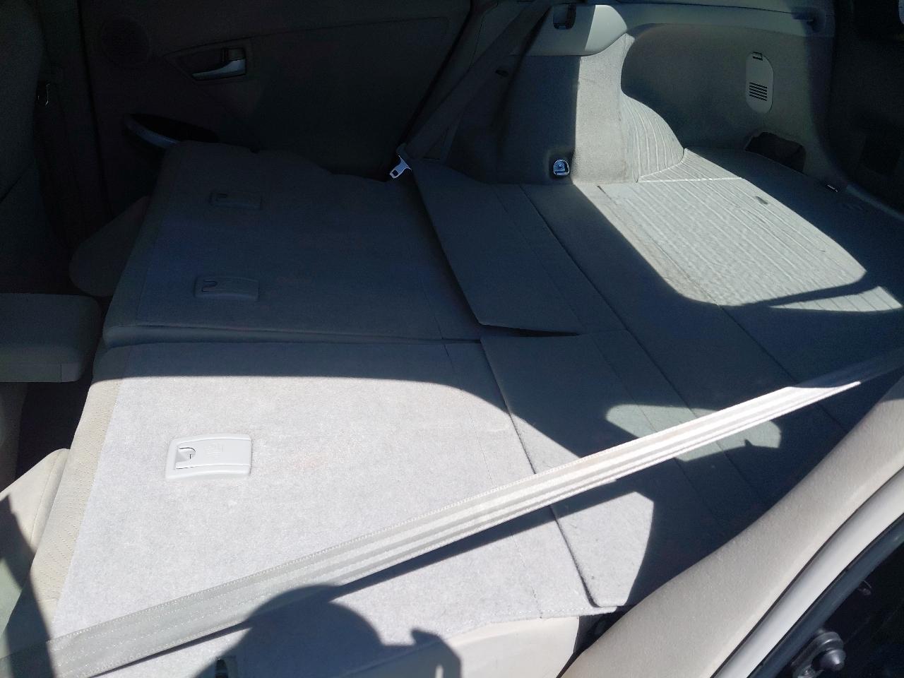 Toyota Prius 5dr HB III (Natl) 2011