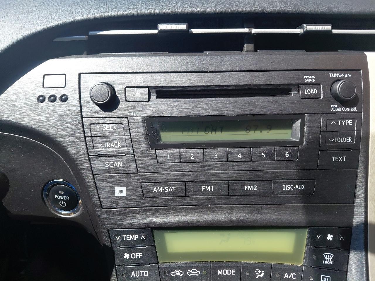 Toyota Prius 5dr HB III (Natl) 2011