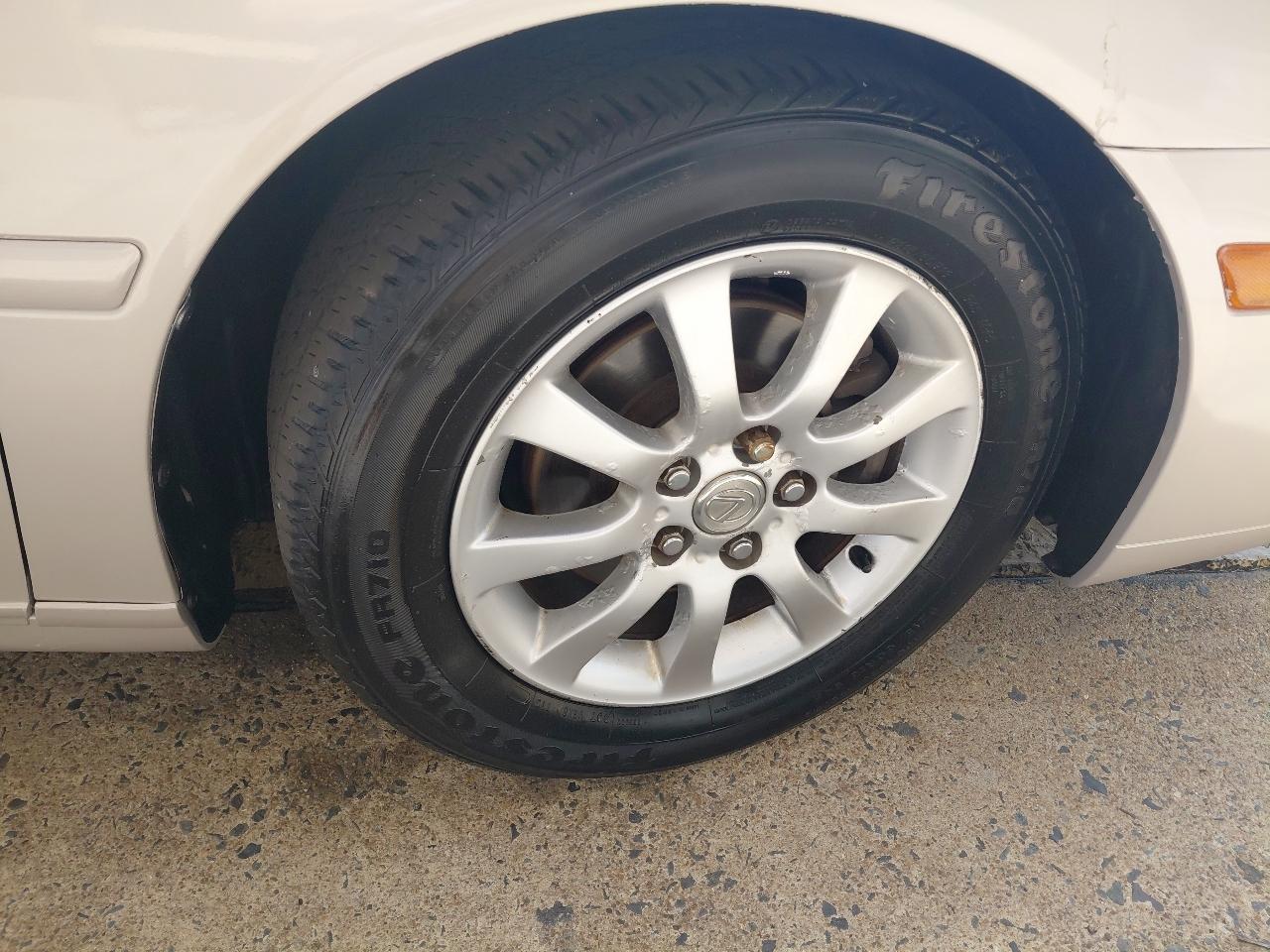 Lexus ES 300 4dr Sdn 2002