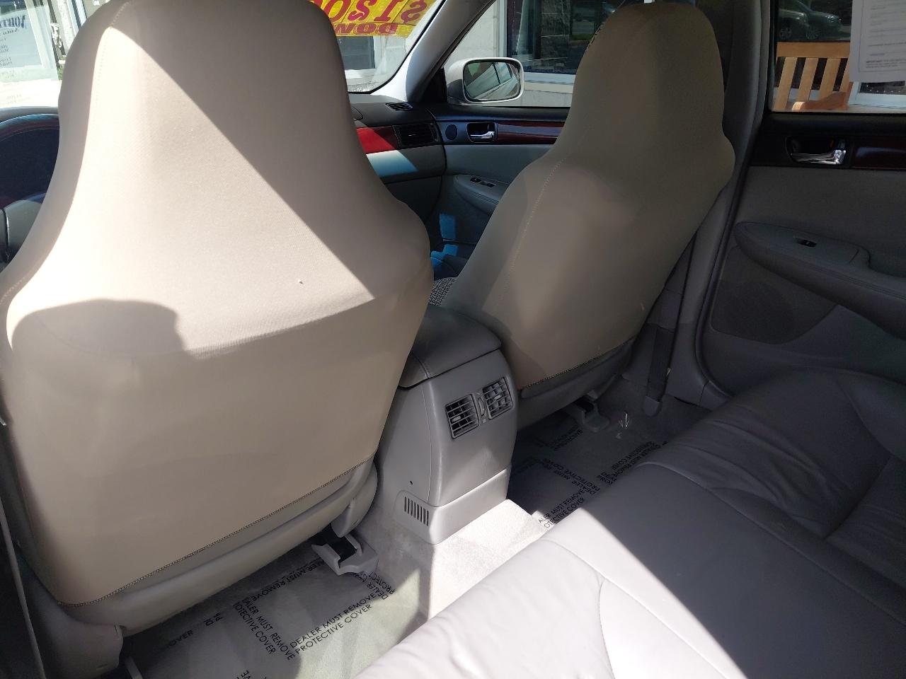 Lexus ES 300 4dr Sdn 2002