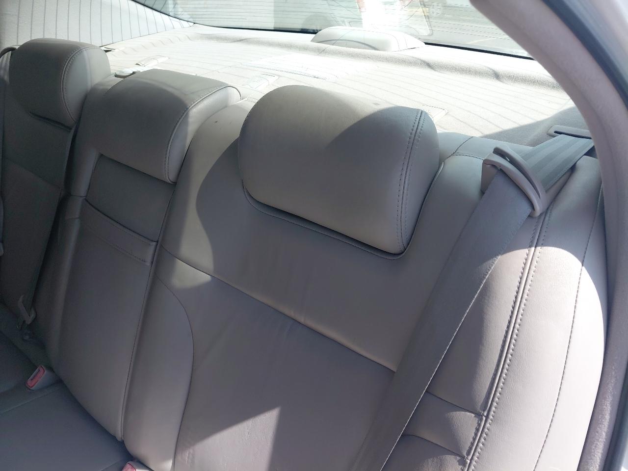 Lexus ES 300 4dr Sdn 2002