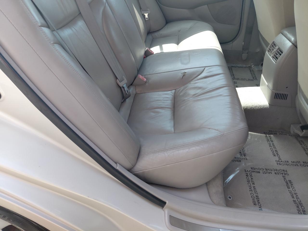 Lexus ES 300 4dr Sdn 2002