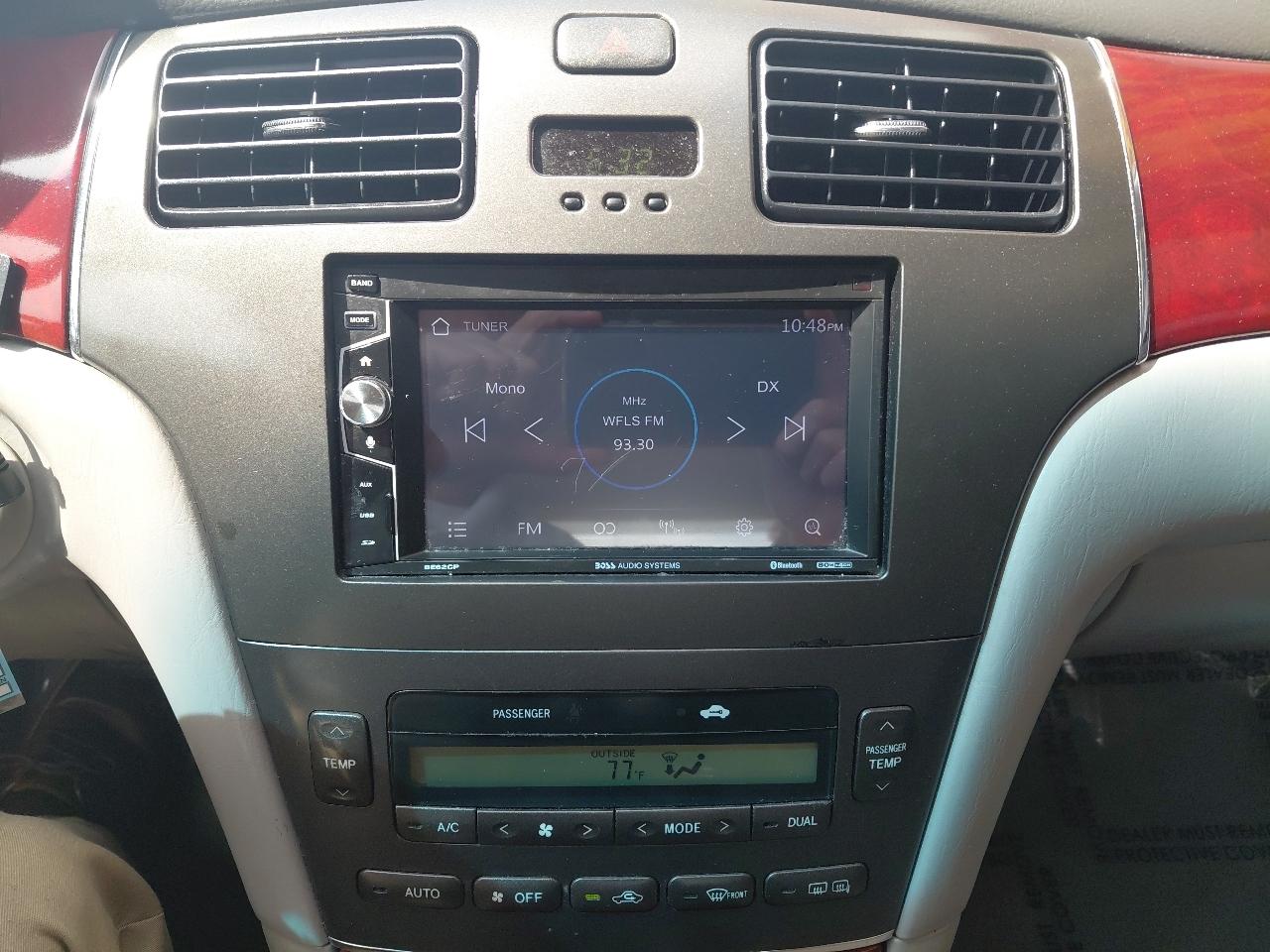 Lexus ES 300 4dr Sdn 2002