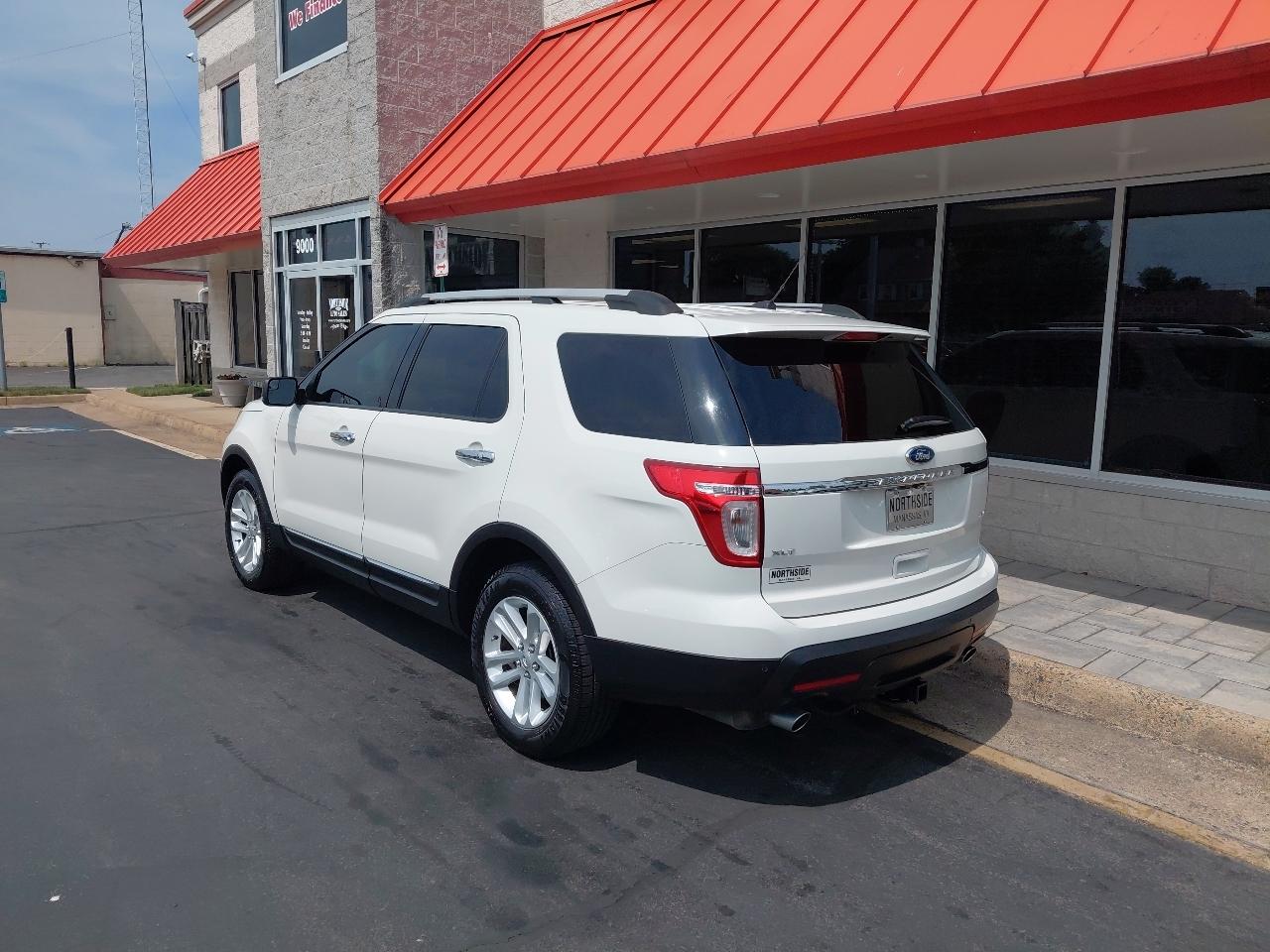 Ford Explorer 4WD 4dr XLT 2012
