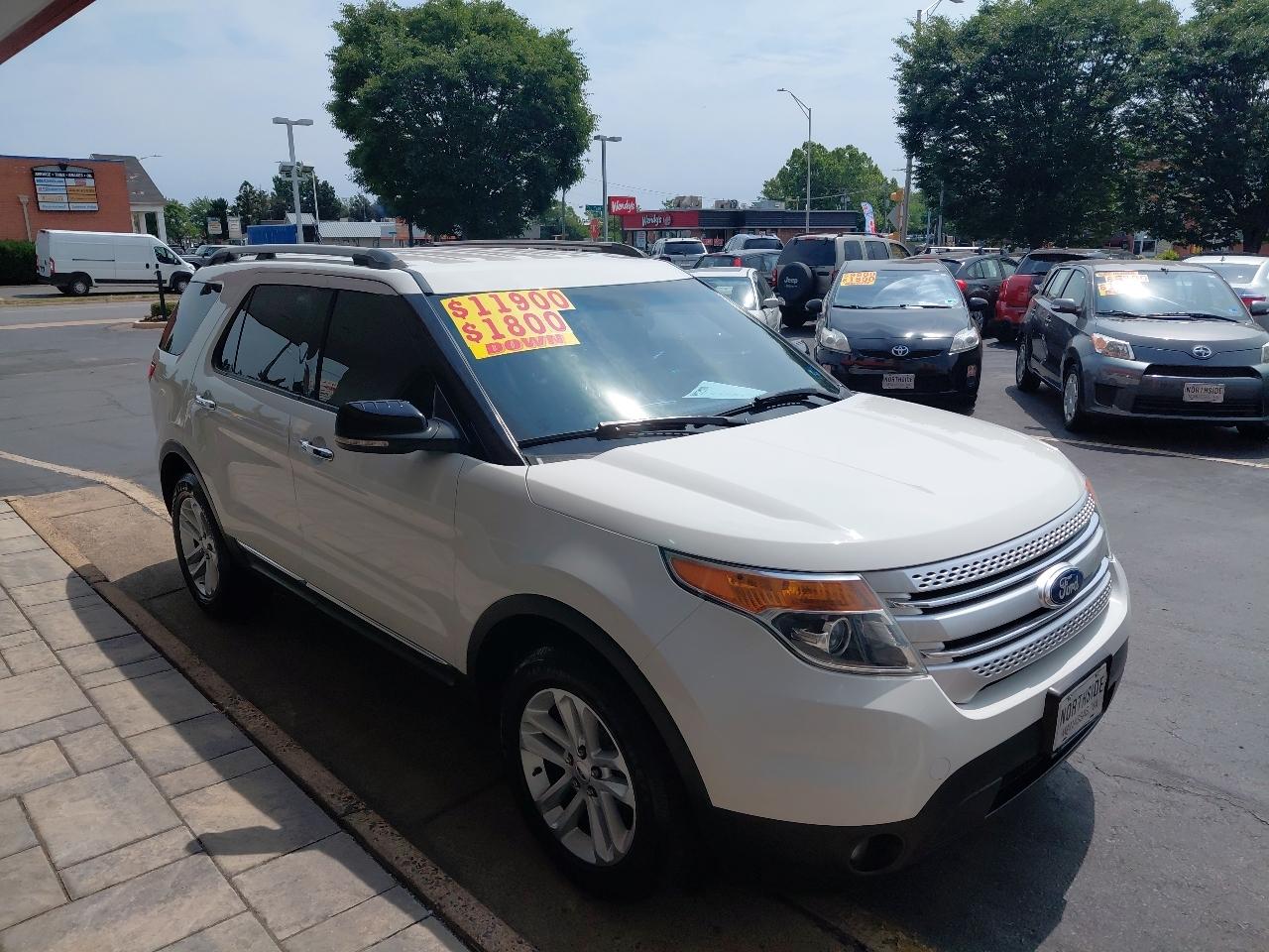 Ford Explorer 4WD 4dr XLT 2012