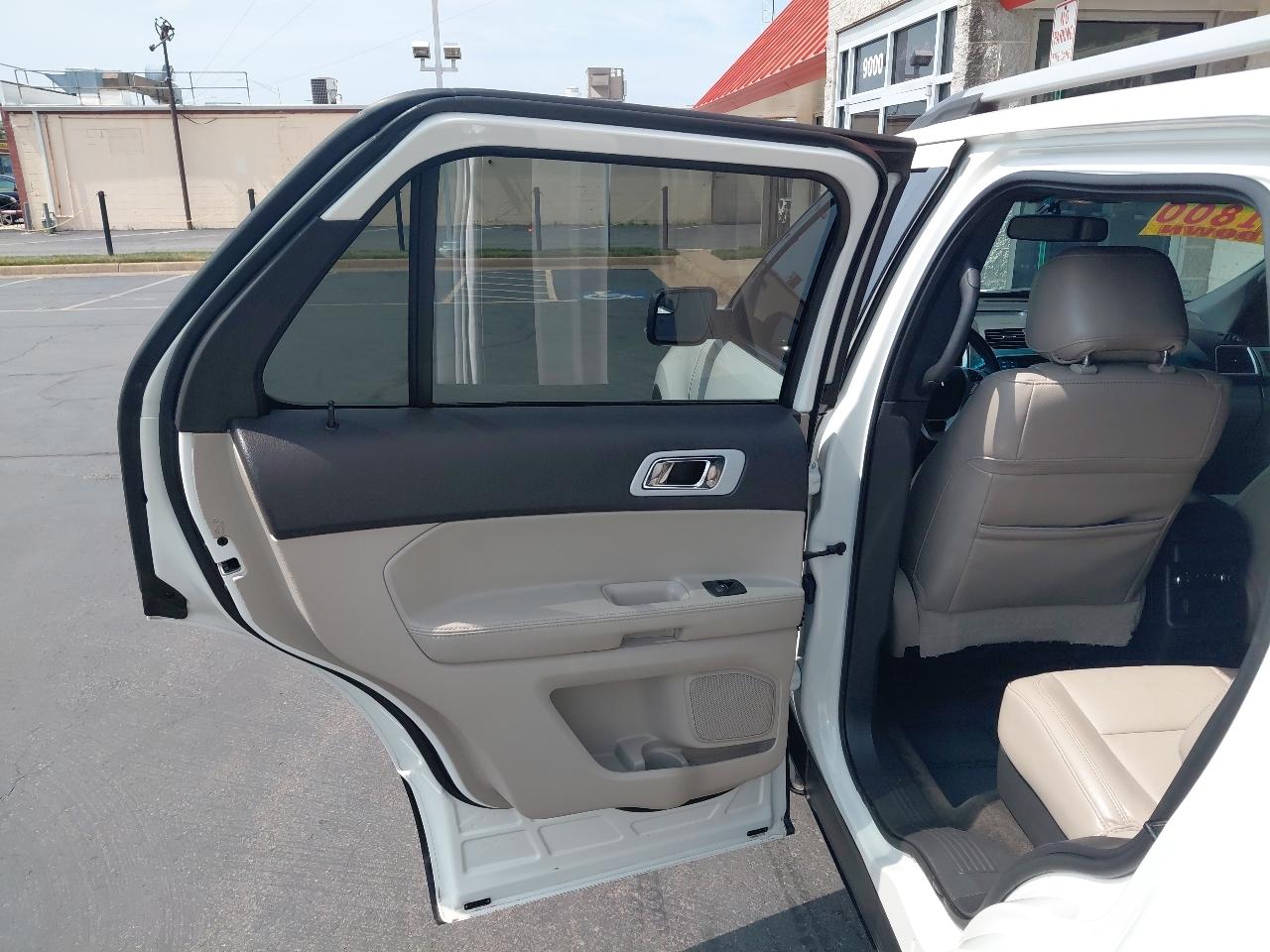 Ford Explorer 4WD 4dr XLT 2012