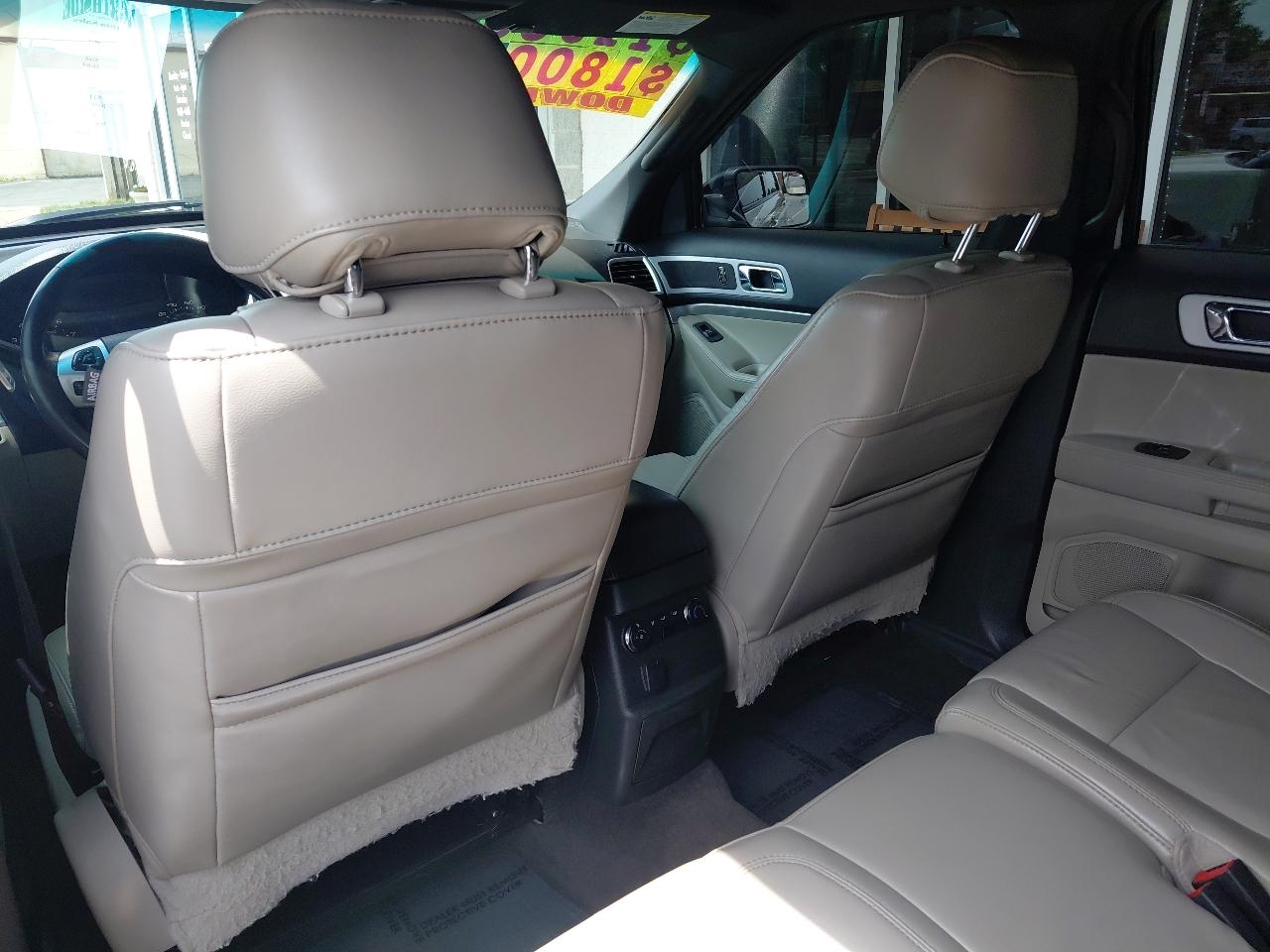 Ford Explorer 4WD 4dr XLT 2012