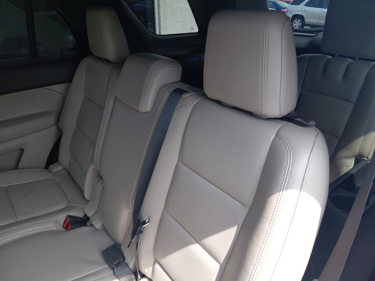 Ford Explorer 4WD 4dr XLT 2012