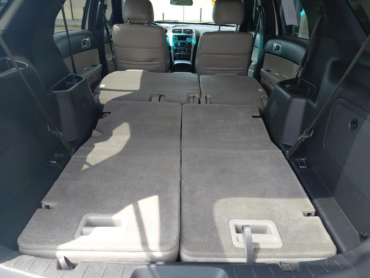 Ford Explorer 4WD 4dr XLT 2012