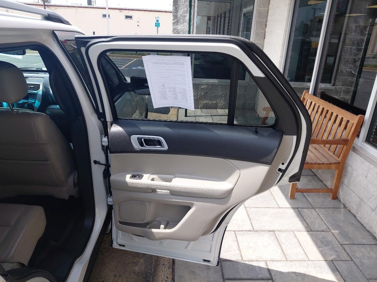 Ford Explorer 4WD 4dr XLT 2012