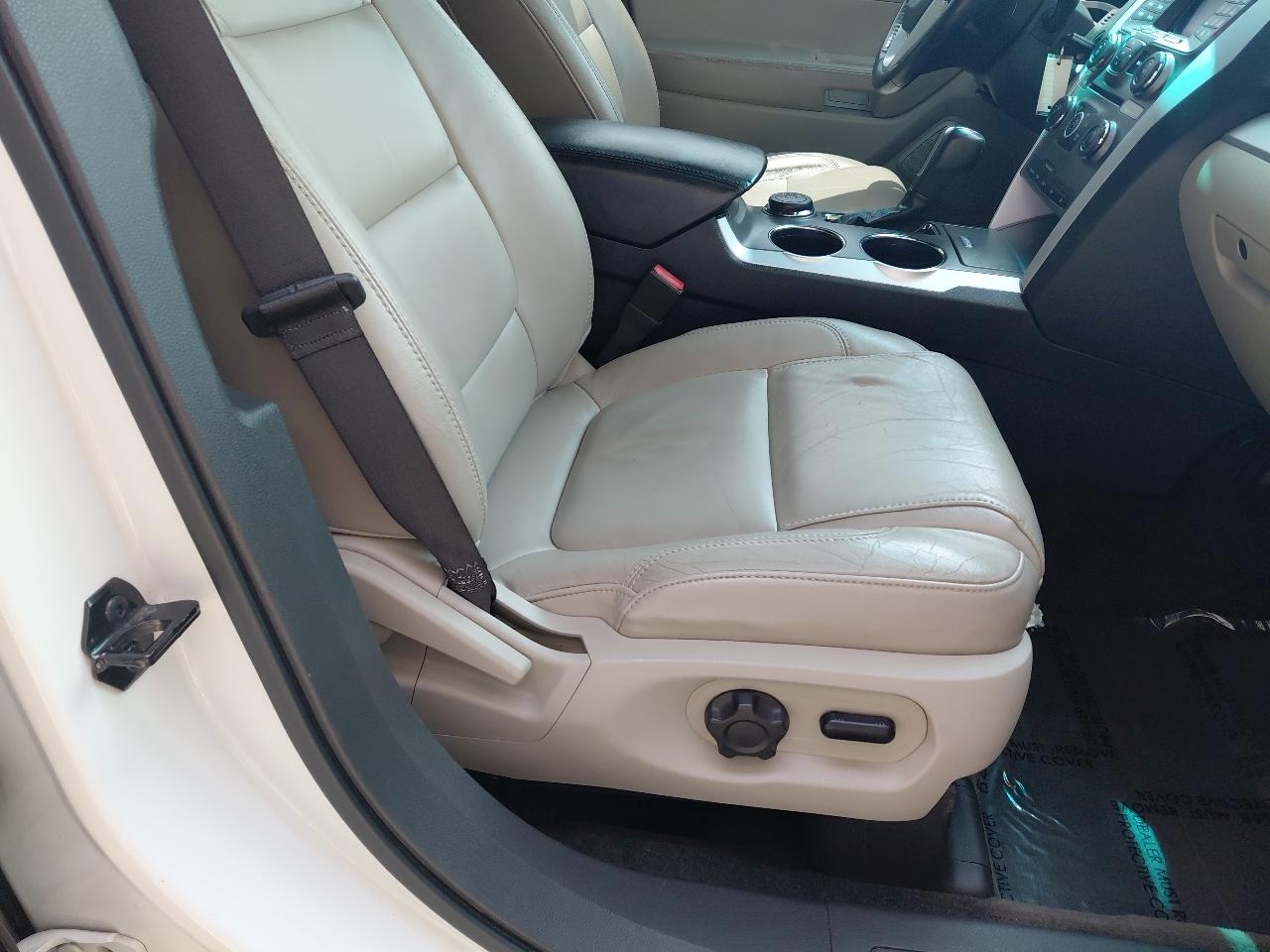 Ford Explorer 4WD 4dr XLT 2012