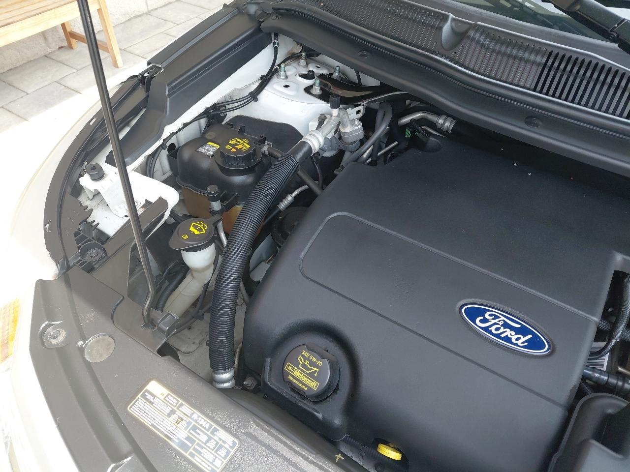 Ford Explorer 4WD 4dr XLT 2012