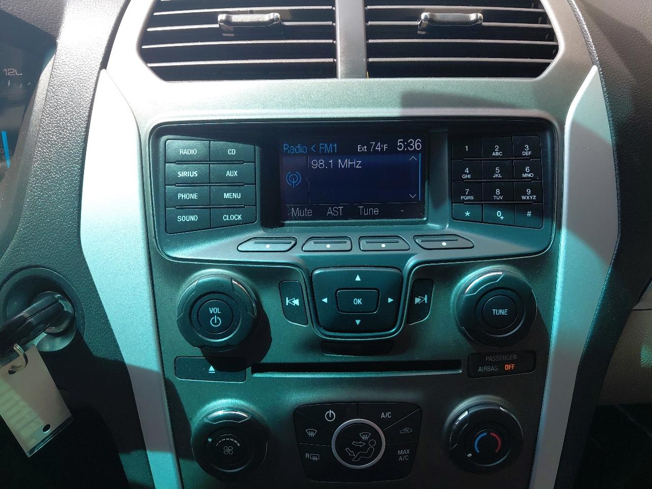Ford Explorer 4WD 4dr XLT 2012