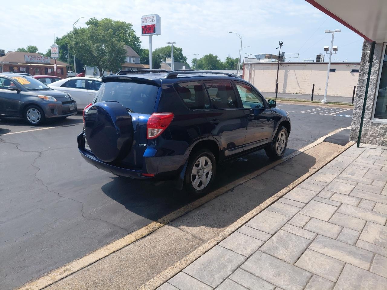 Toyota RAV4 4WD 4dr 4-cyl (Natl) 2007