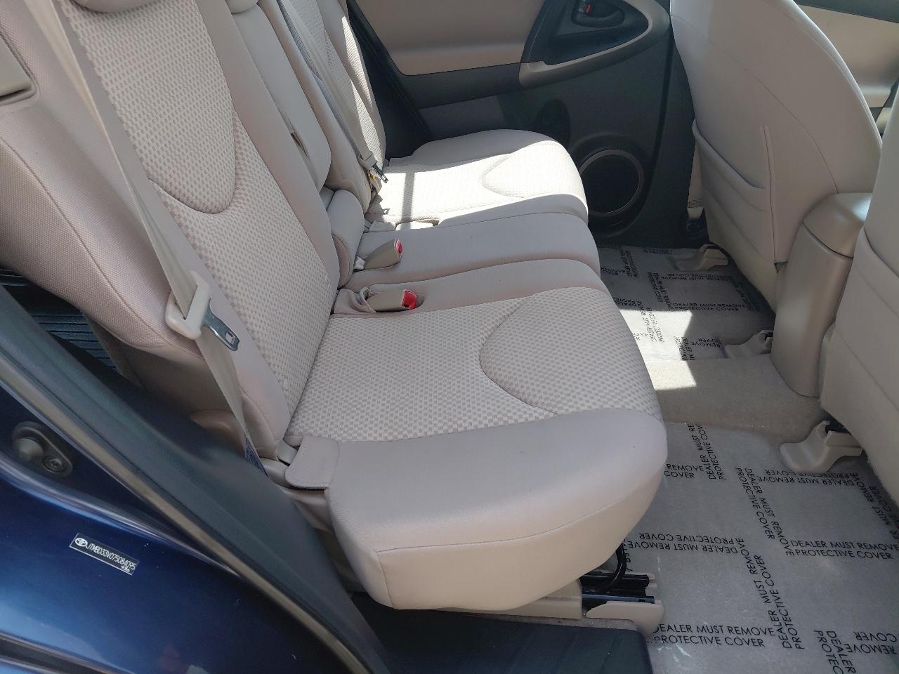 Toyota RAV4 4WD 4dr 4-cyl (Natl) 2007