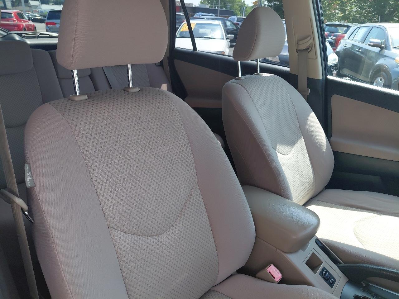 Toyota RAV4 4WD 4dr 4-cyl (Natl) 2007