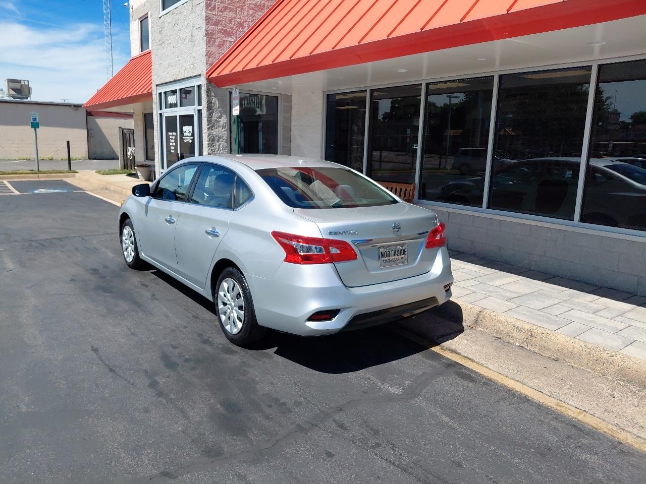 Nissan Sentra SV CVT 2017
