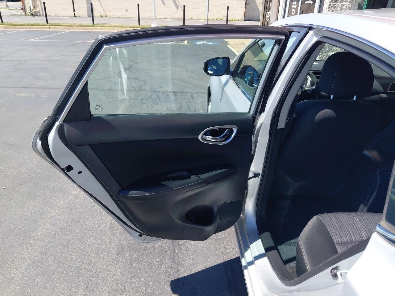 Nissan Sentra SV CVT 2017