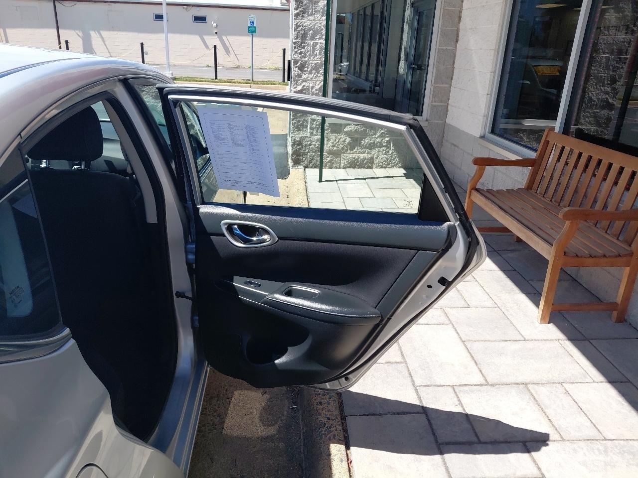 Nissan Sentra SV CVT 2017