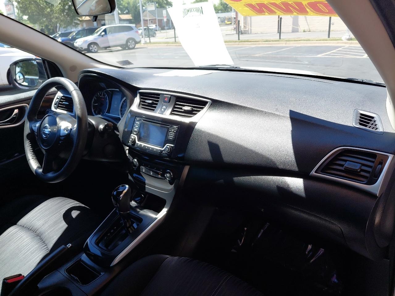 Nissan Sentra SV CVT 2017
