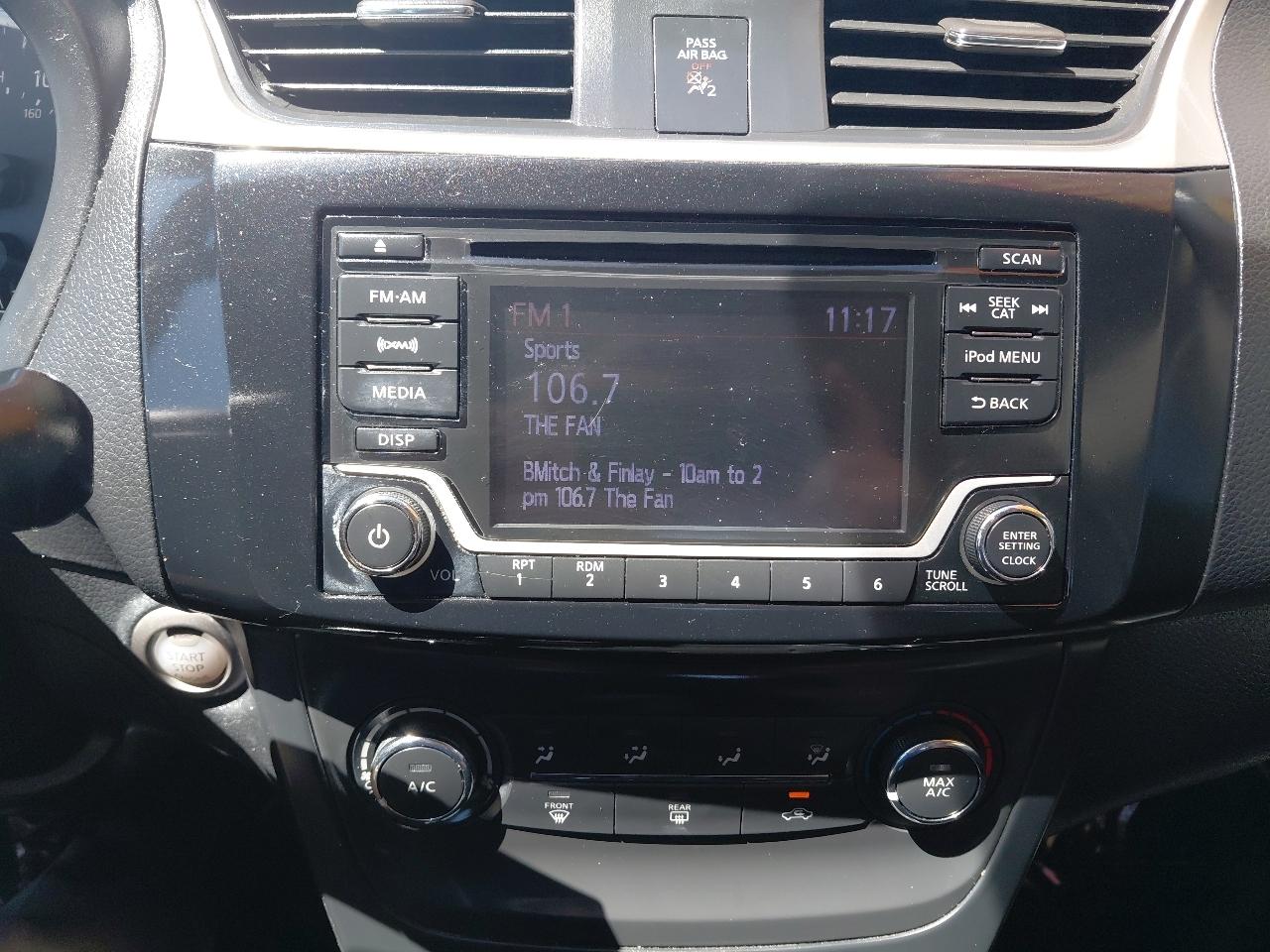 Nissan Sentra SV CVT 2017