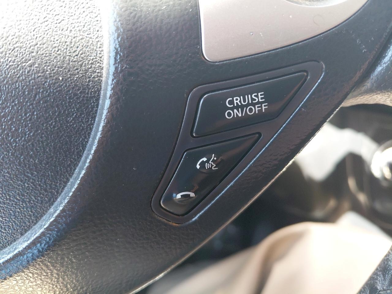 Nissan Sentra SV CVT 2017