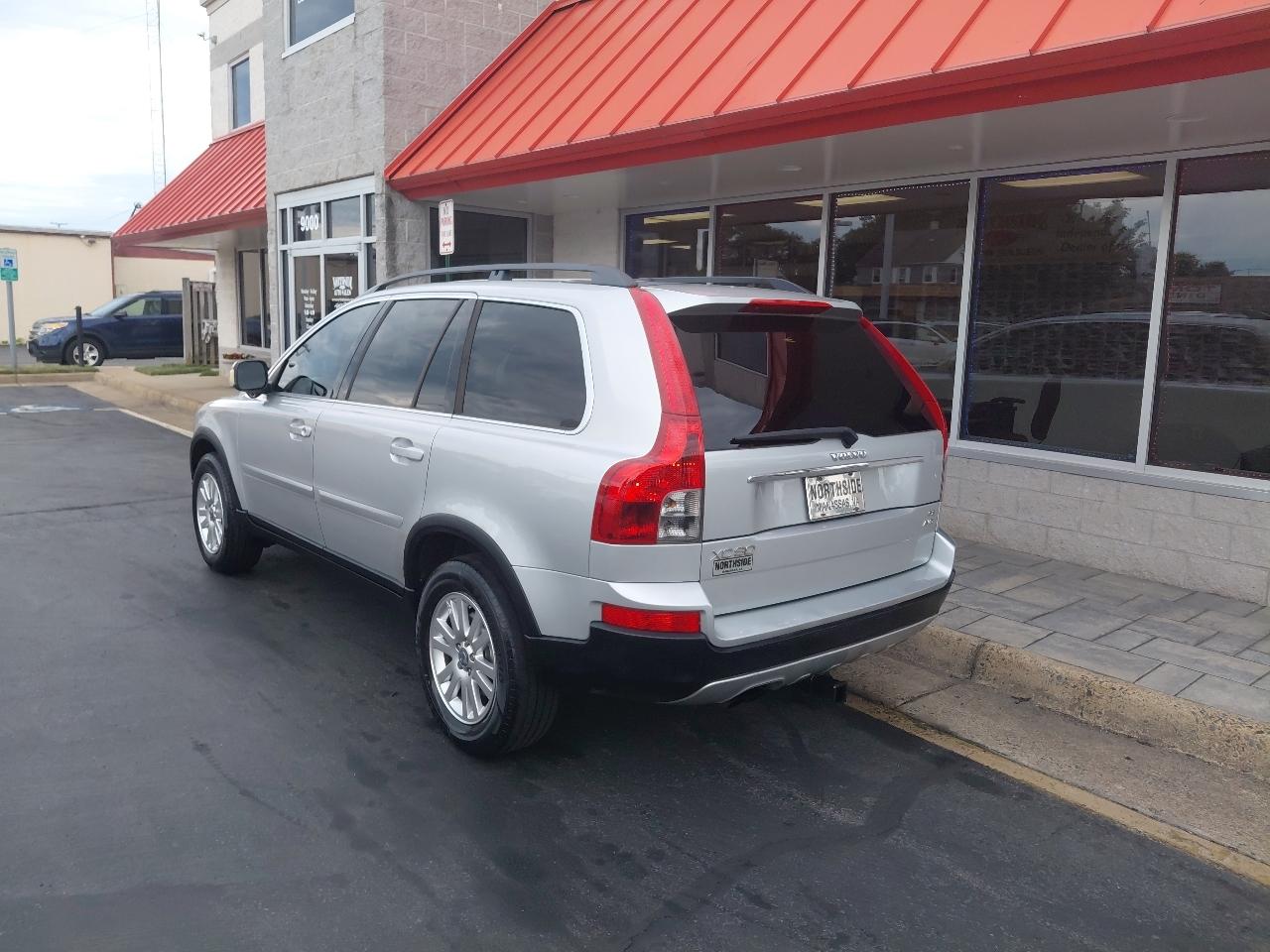 Volvo XC90 AWD 4dr I6 w/Snrf/3rd Row 2008
