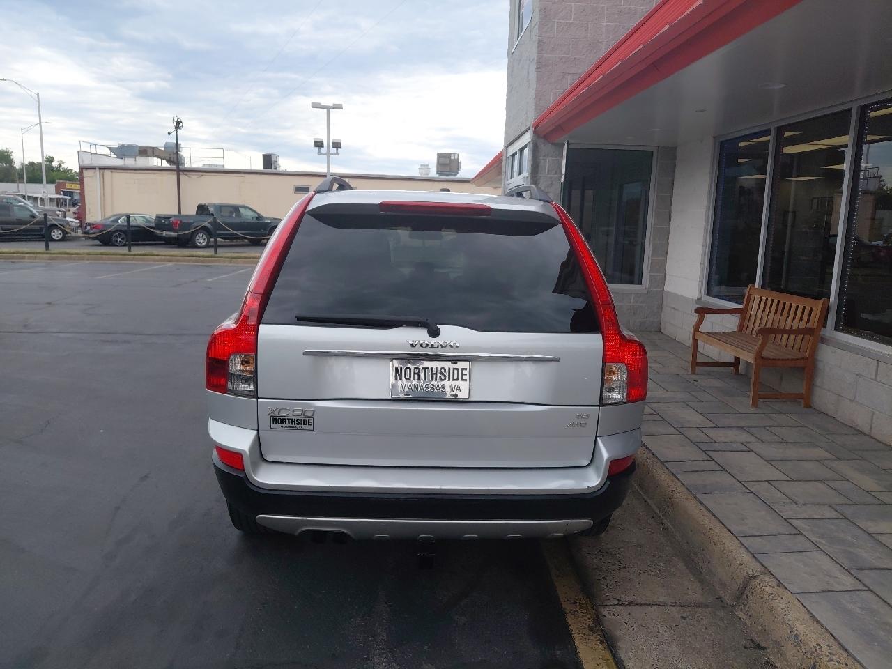 Volvo XC90 AWD 4dr I6 w/Snrf/3rd Row 2008