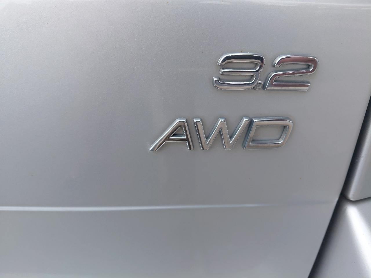 Volvo XC90 AWD 4dr I6 w/Snrf/3rd Row 2008