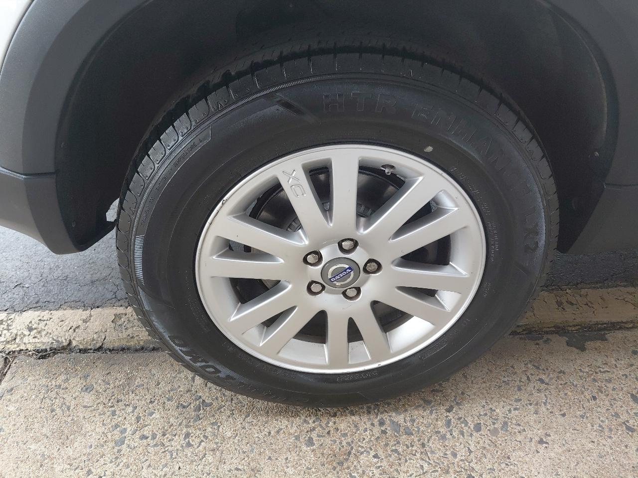 Volvo XC90 AWD 4dr I6 w/Snrf/3rd Row 2008