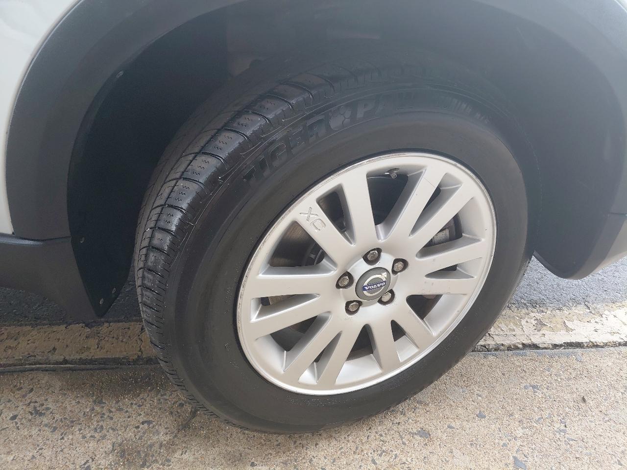 Volvo XC90 AWD 4dr I6 w/Snrf/3rd Row 2008