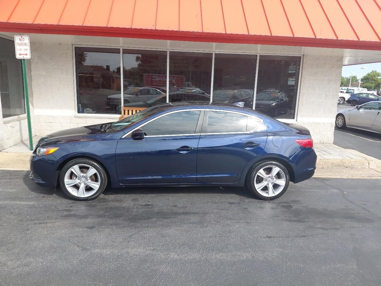 Acura ILX 4dr Sdn 2.0L 2014