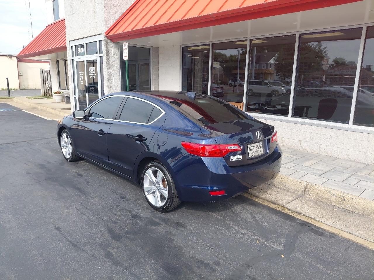 Acura ILX 4dr Sdn 2.0L 2014