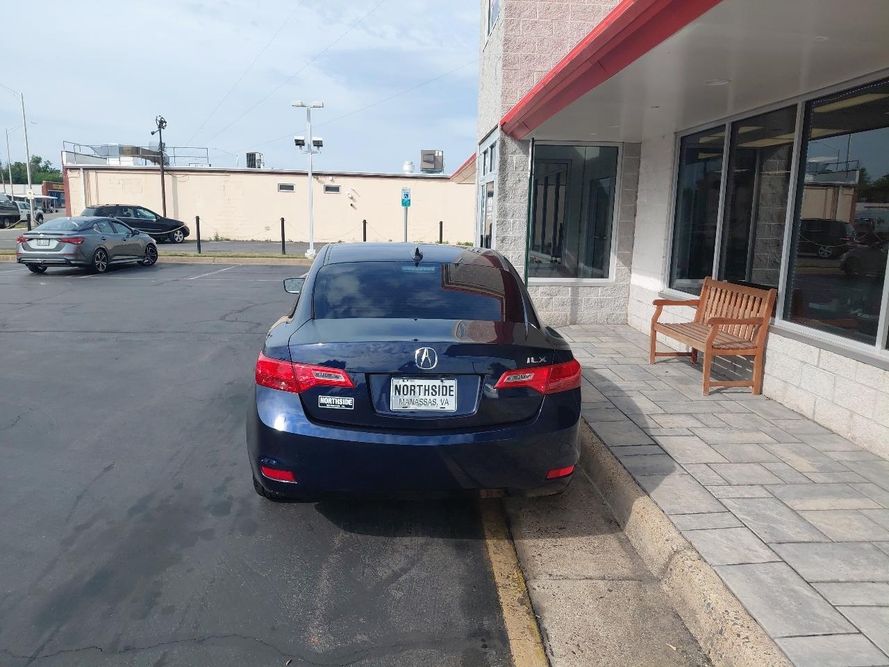 Acura ILX 4dr Sdn 2.0L 2014