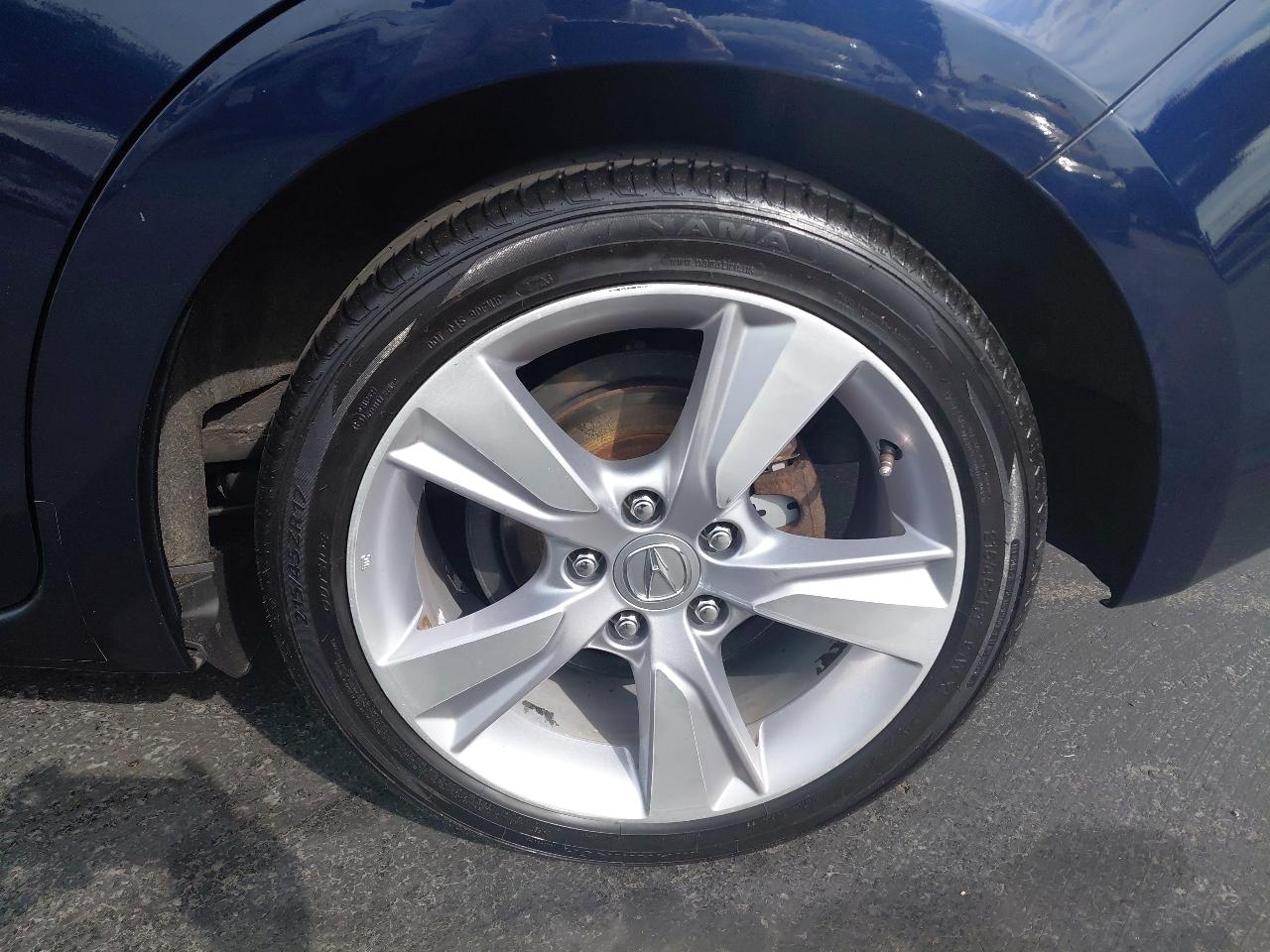 Acura ILX 4dr Sdn 2.0L 2014
