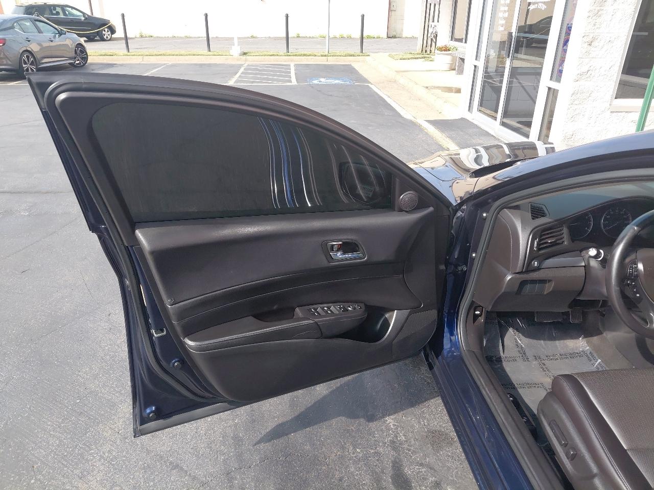 Acura ILX 4dr Sdn 2.0L 2014