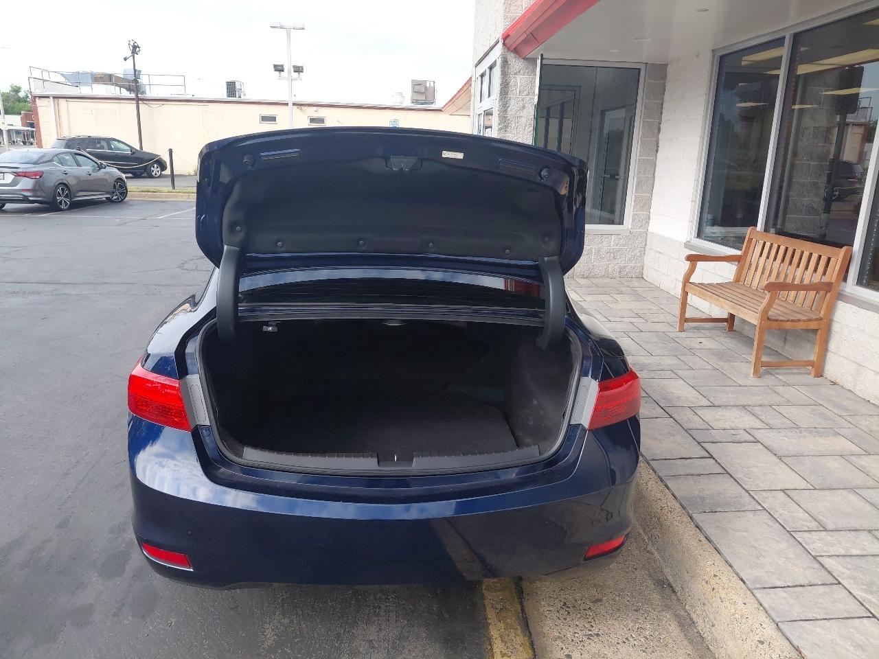 Acura ILX 4dr Sdn 2.0L 2014