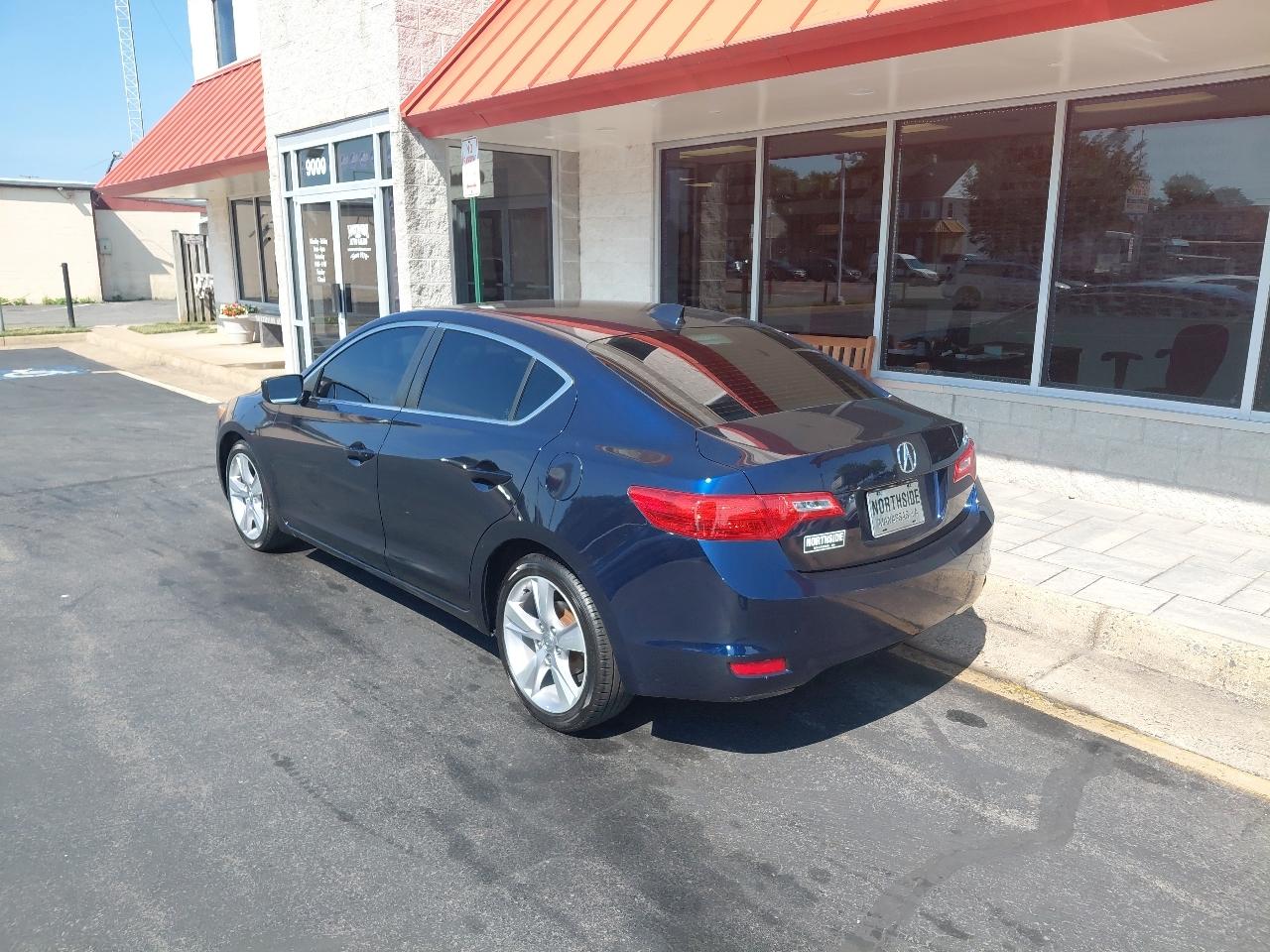 Acura ILX 4dr Sdn 2.0L 2014