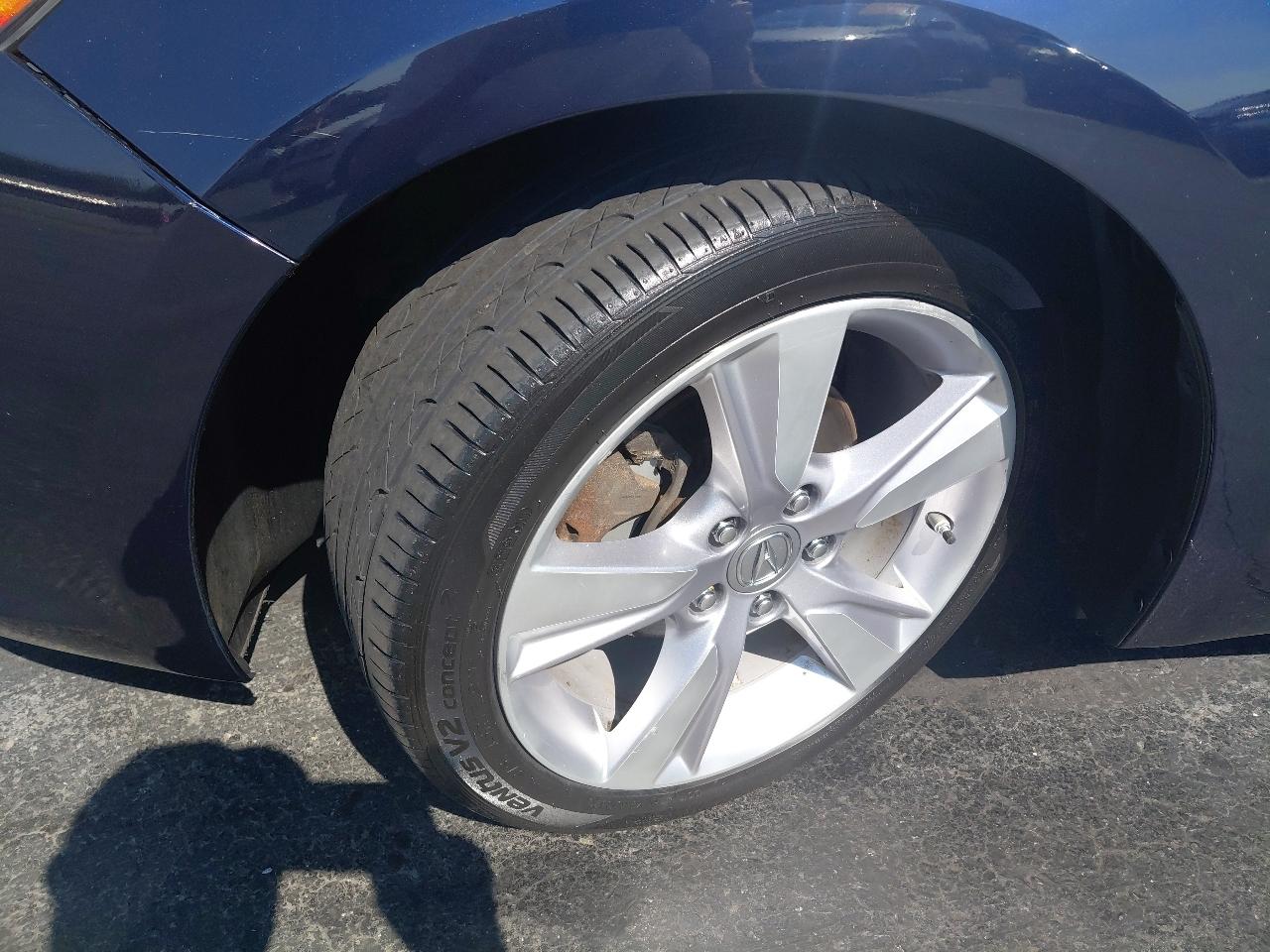 Acura ILX 4dr Sdn 2.0L 2014