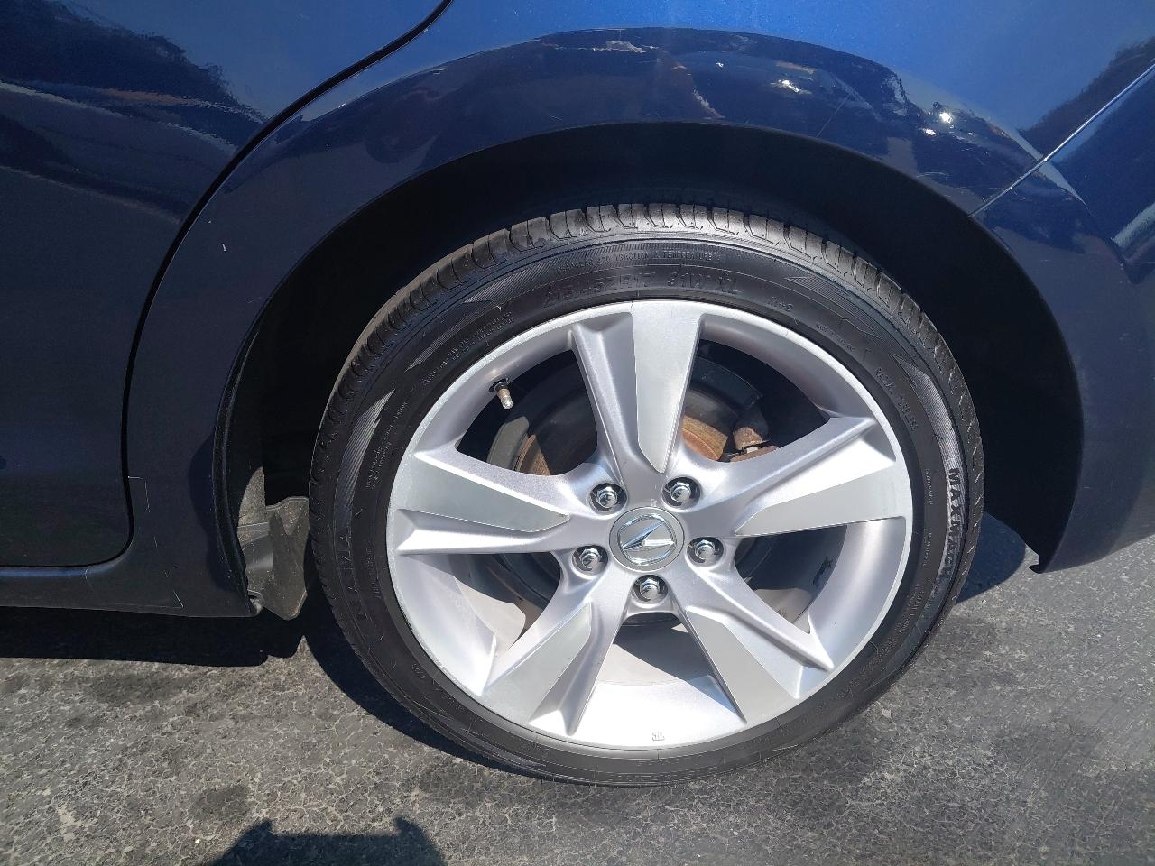 Acura ILX 4dr Sdn 2.0L 2014