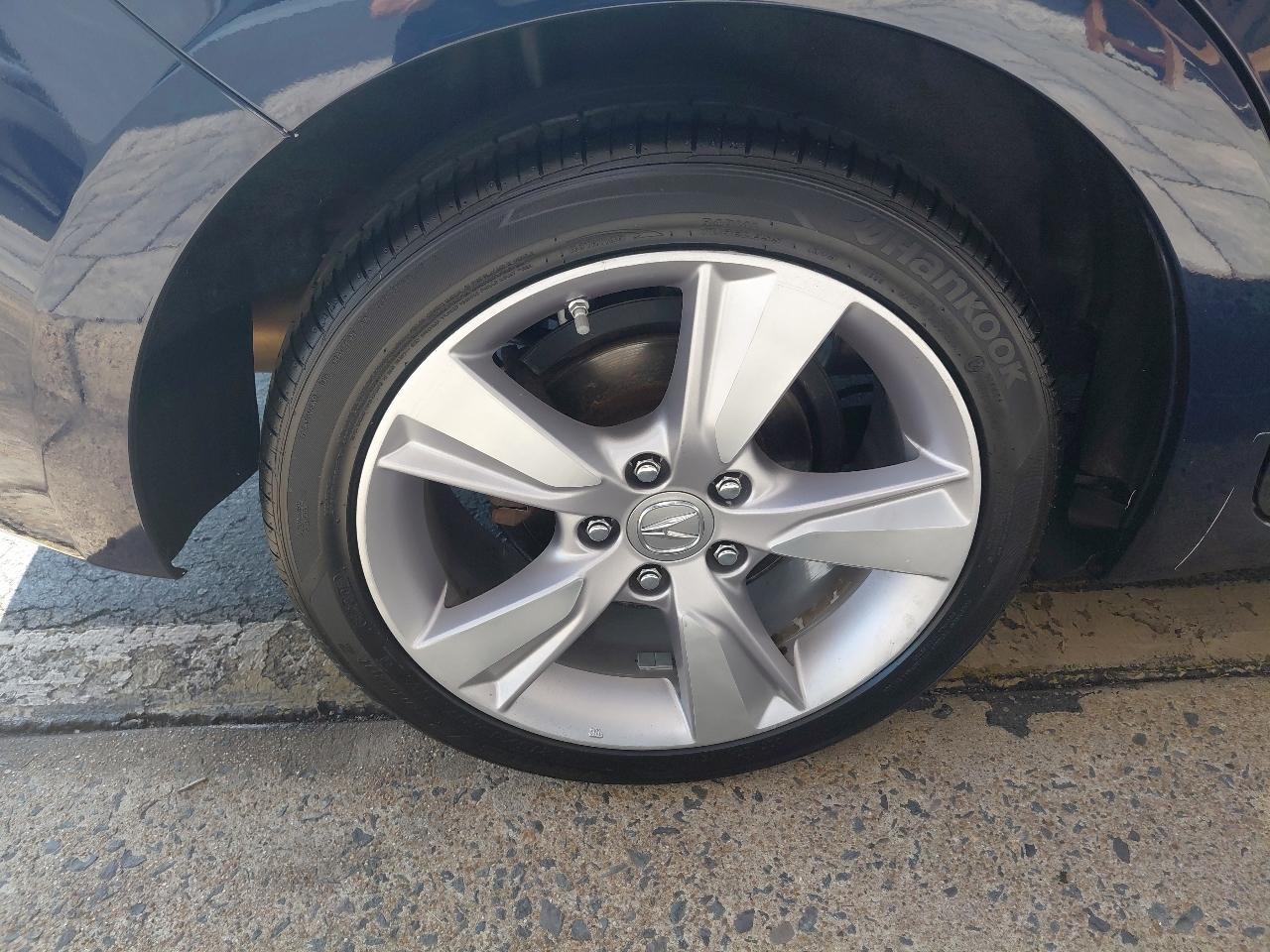 Acura ILX 4dr Sdn 2.0L 2014