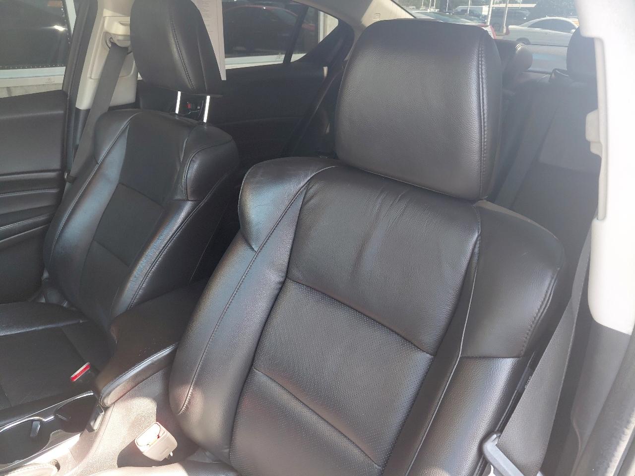 Acura ILX 4dr Sdn 2.0L 2014